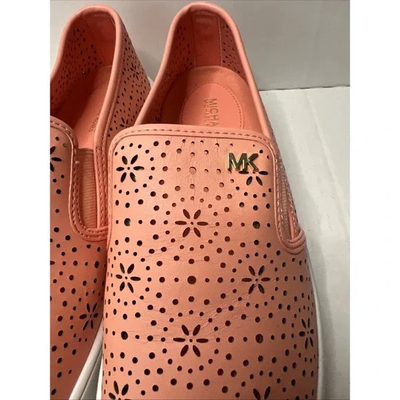 Michael Kors Women Leather Upper Rubber Sole Size 8M Coral - Picture 2 of 8